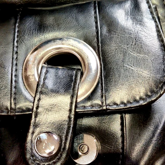 🌷Vegan Leather Backpack - Picture 8 of 16